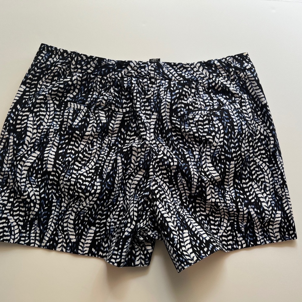 White House Black Market Shorts Size 14